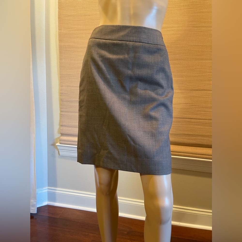 Ann Taylor Gray Wool Lined Skirt Size 0